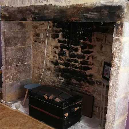 La Casa Nostra Montfaucon (Lot)