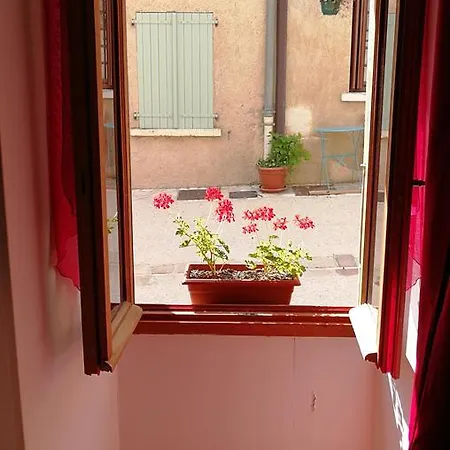 Casa de hóspedes La Casa Nostra Montfaucon (Lot)